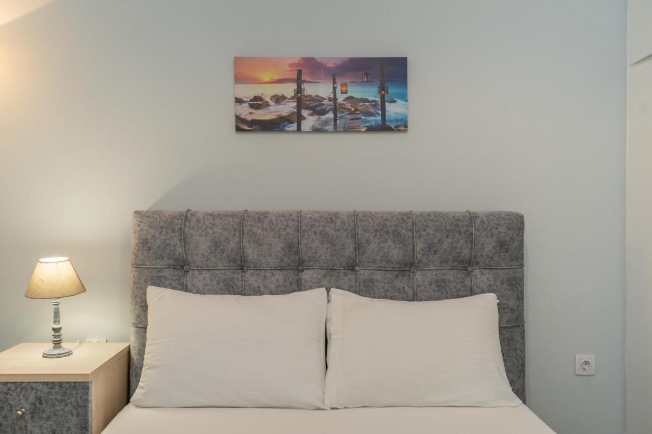 Comfy Apt Next To Metro เอเธนส์ ภายนอก รูปภาพ